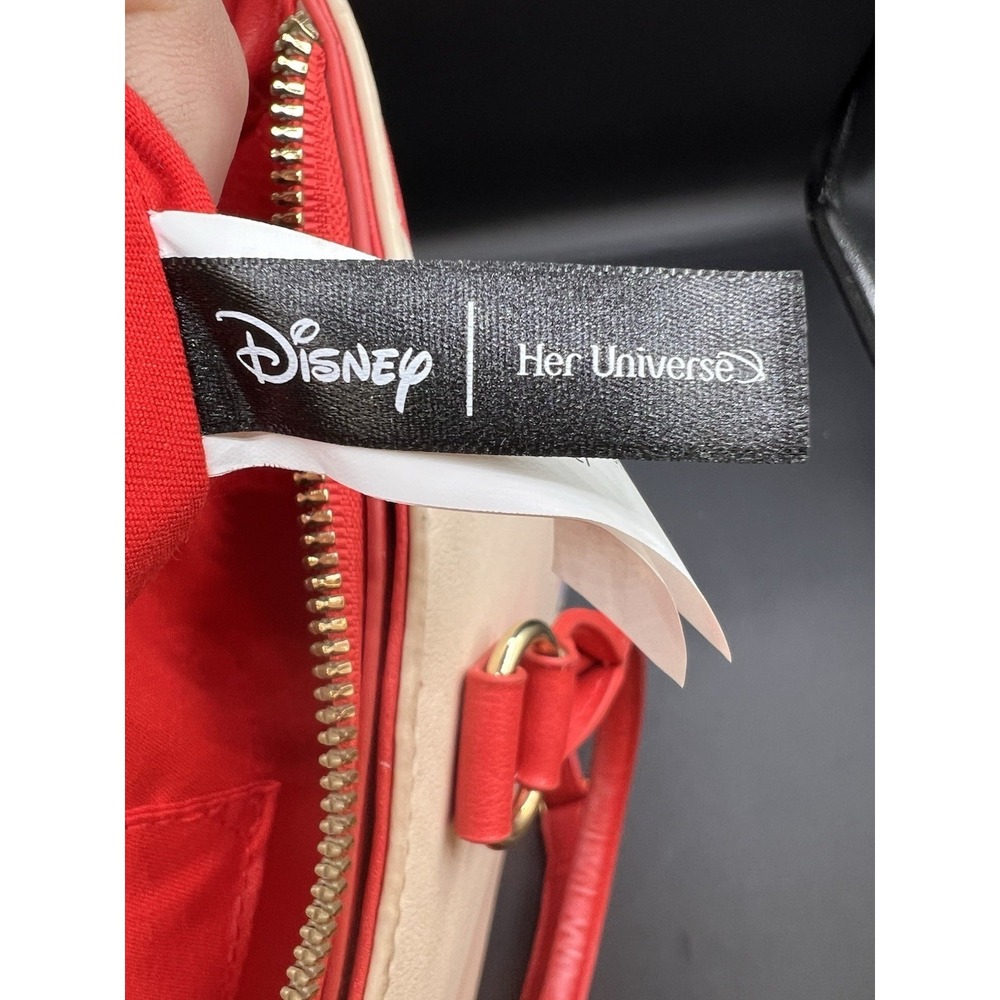 Her Universe Disney Winnie The Pooh Christmas Ornament Shoulder Tote Bag - Picture 9 of 16
